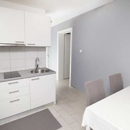 Apartment Sven Vinkovci Exteriör bild