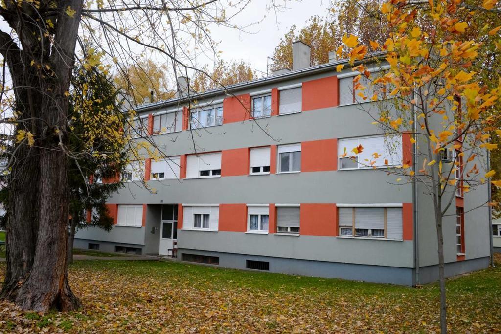 Apartment Sven Vinkovci Exteriör bild